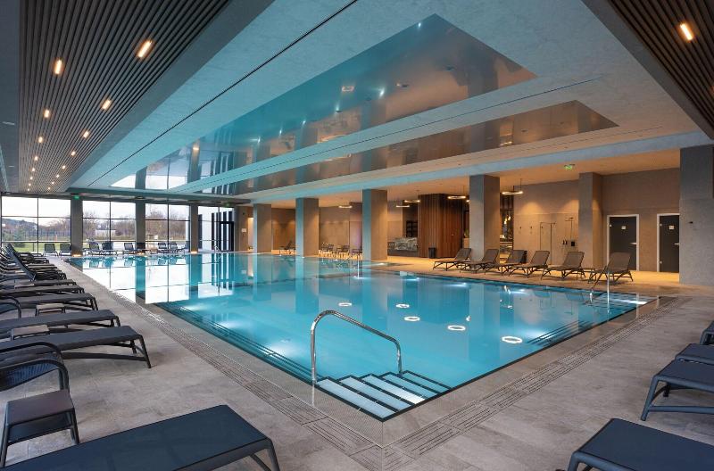 Atmosphere Hotel image