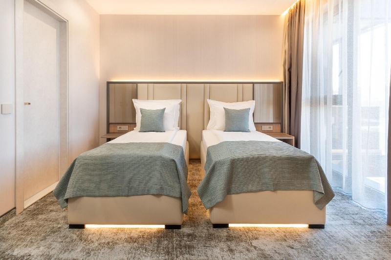 Atmosphere Hotel image