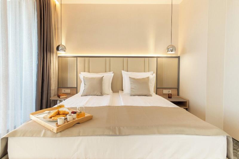 Atmosphere Hotel image