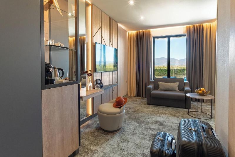 Atmosphere Hotel image