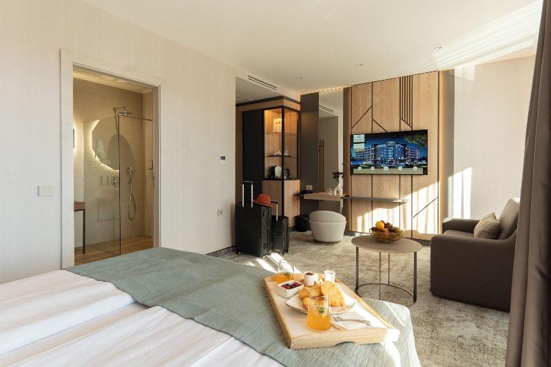 Atmosphere Hotel image