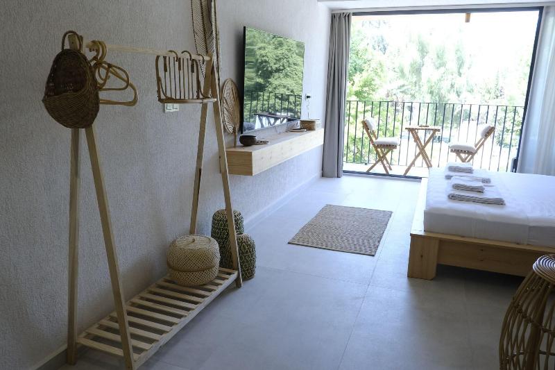 Rue Rooms image