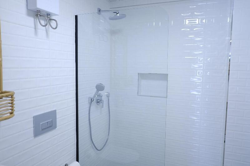Rue Rooms image