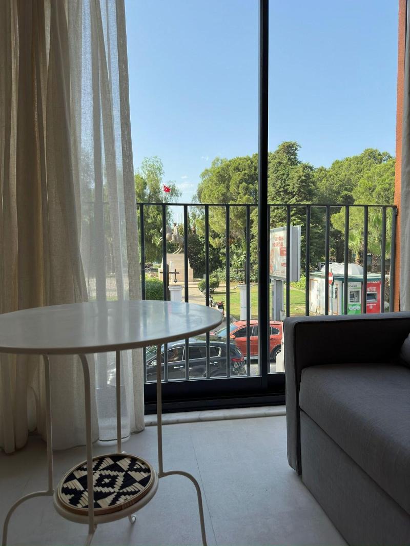 Rue Rooms image