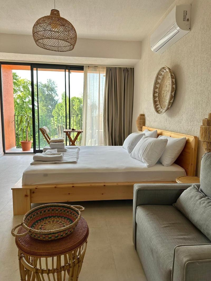 Rue Rooms image