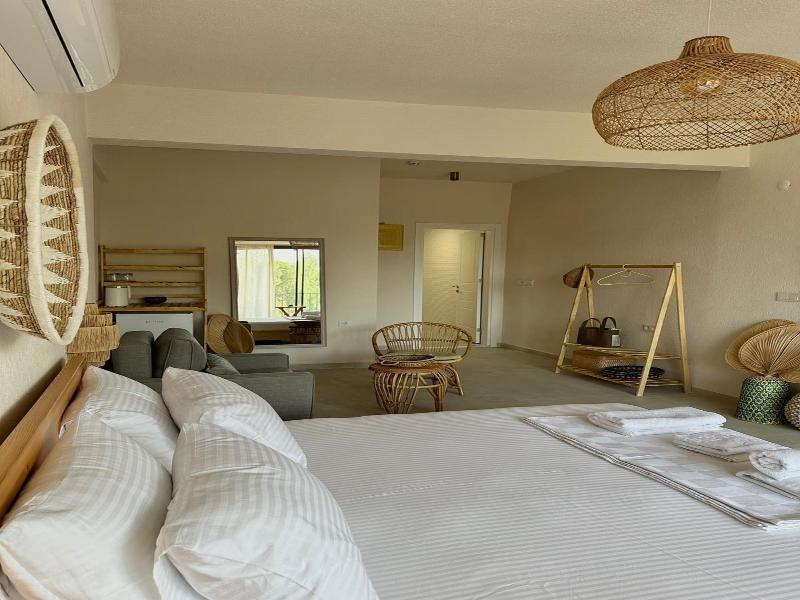 Rue Rooms image