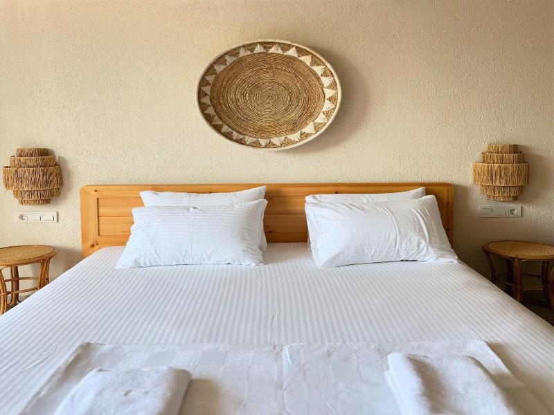 Rue Rooms image