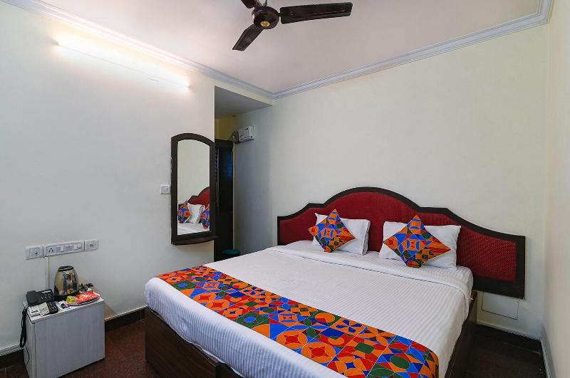 Fabhotel Neethu Residency image
