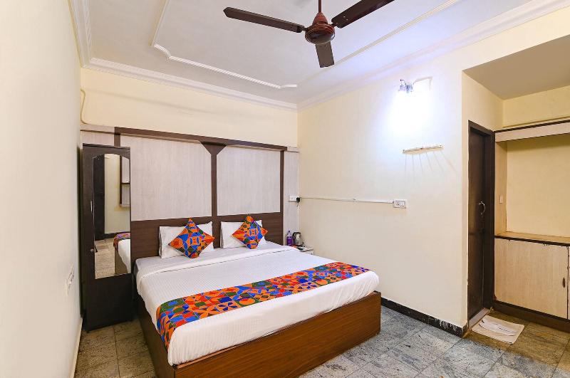 Fabhotel Neethu Residency image