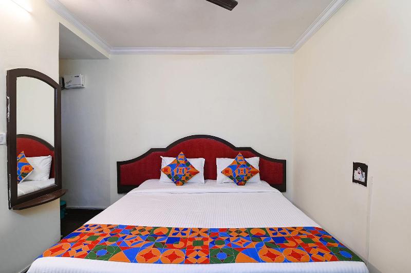 Fabhotel Neethu Residency image