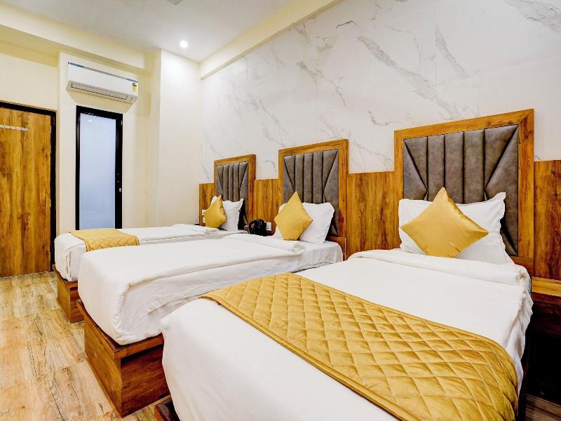 Hotel Breeze Bay image