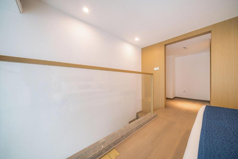 F Town Fangtang Hotel Shenzhen City image