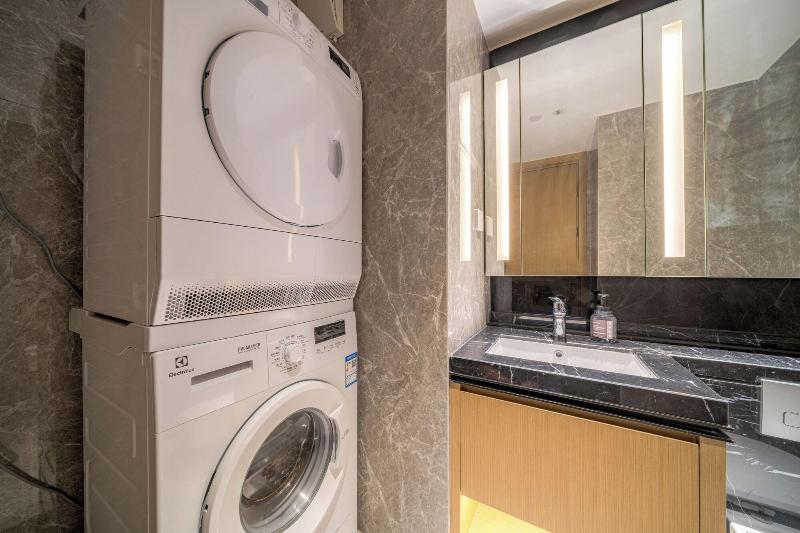 F Town Fangtang Hotel Shenzhen City image