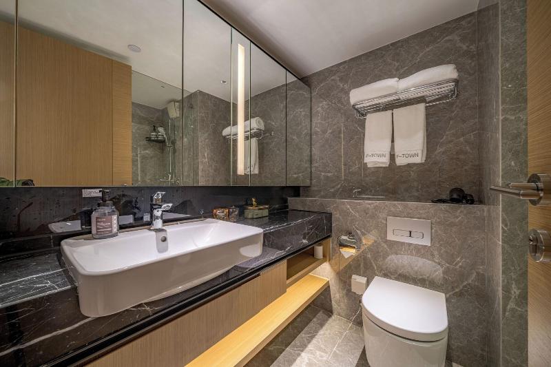 F Town Fangtang Hotel Shenzhen City image
