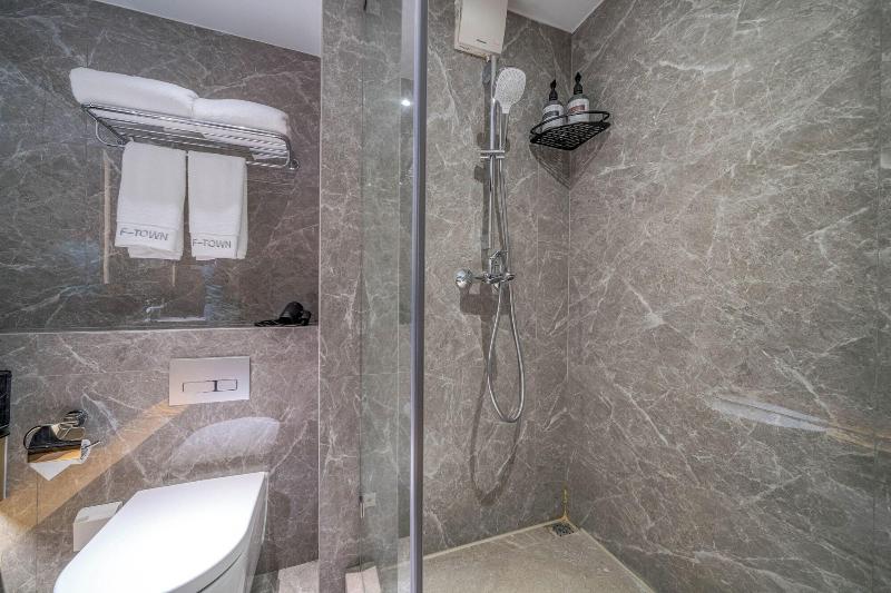 F Town Fangtang Hotel Shenzhen City image