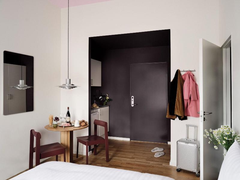 Mekano Apartment Hotel image