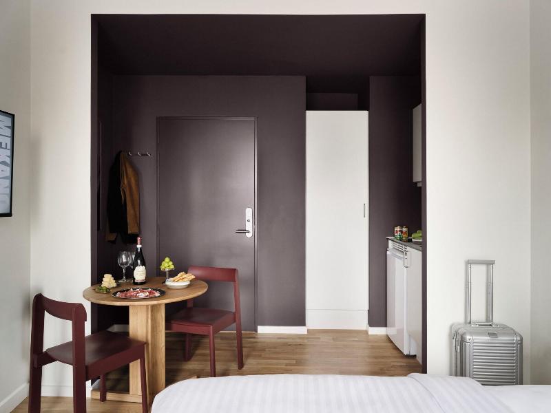 Mekano Apartment Hotel image