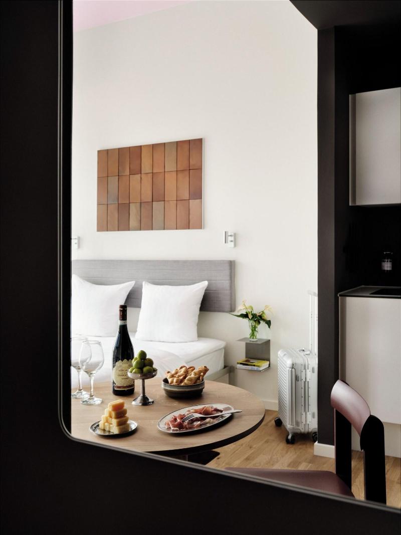 Mekano Apartment Hotel image