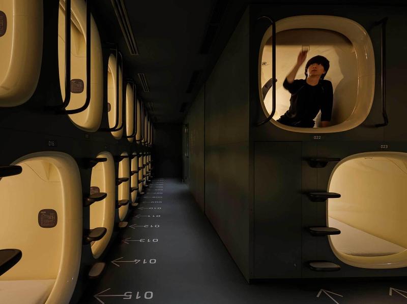9h Nine Hours Shinagawa Station For Men image