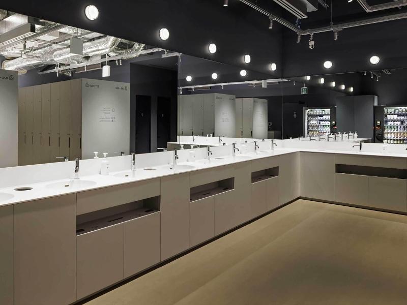 9h Nine Hours Shinagawa Station For Men image