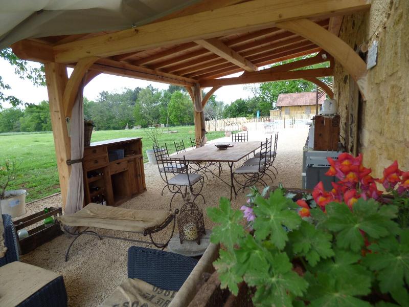 Britavit Chambres Et Table D Ha Tes image