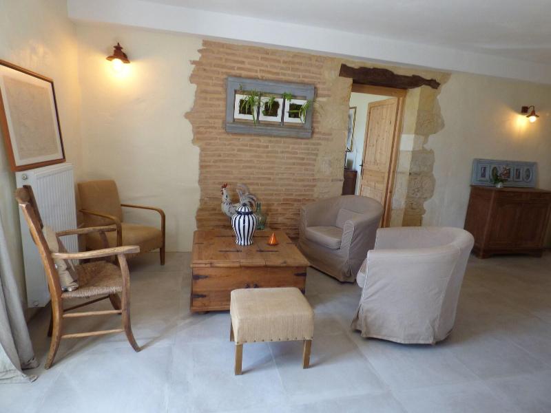 Britavit Chambres Et Table D Ha Tes image