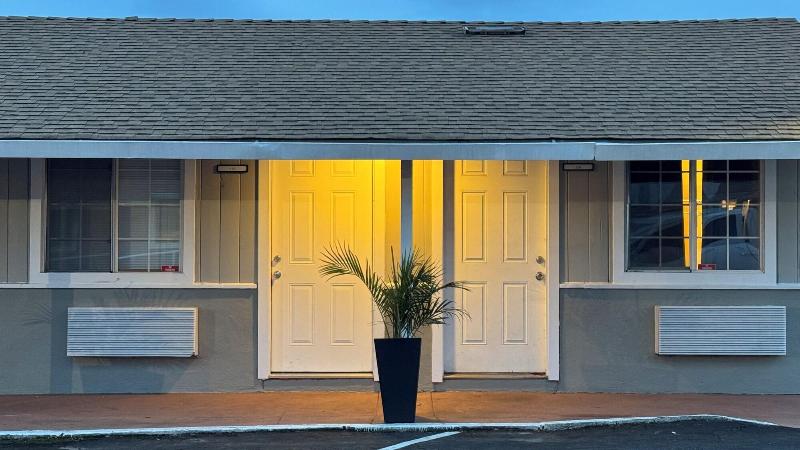 Budget Motel image