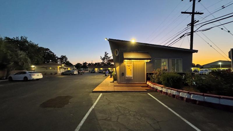 Budget Motel image