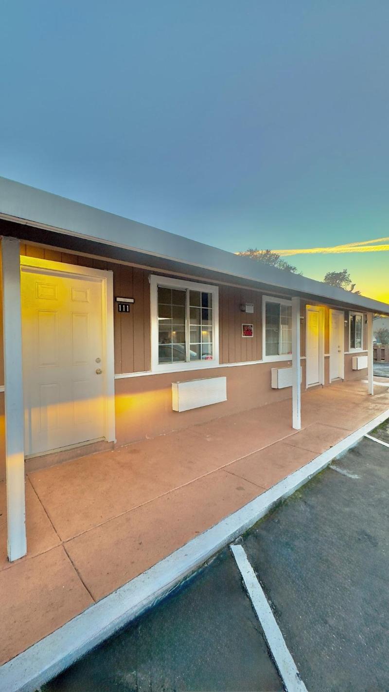 Budget Motel image