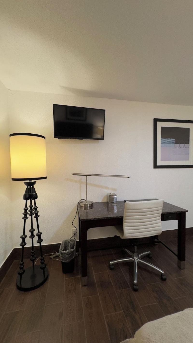 Budget Motel image