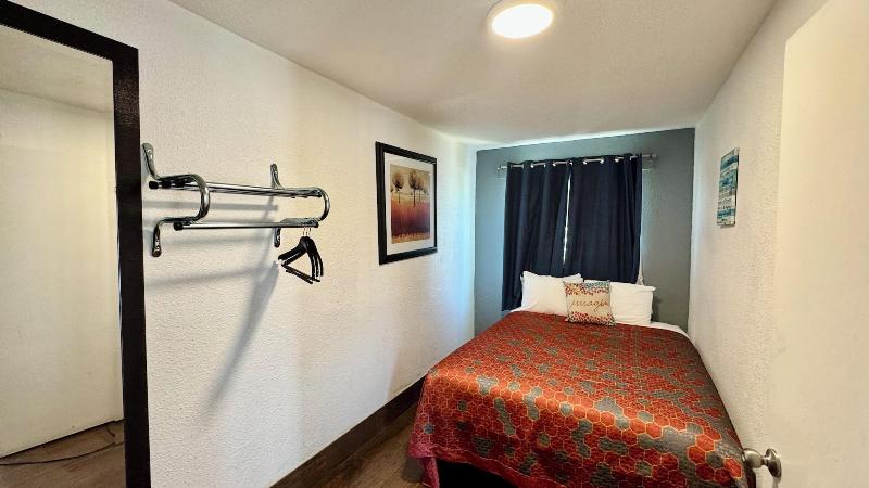 Budget Motel image