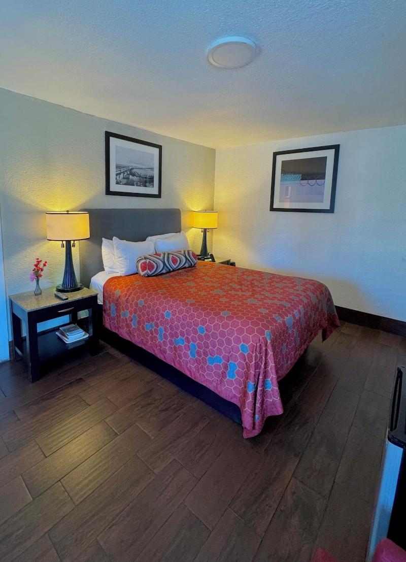 Budget Motel image
