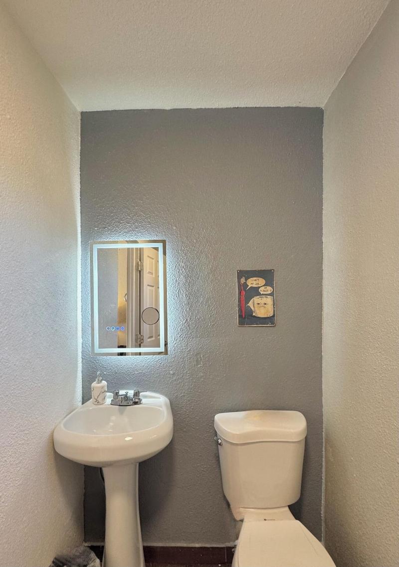 Budget Motel image