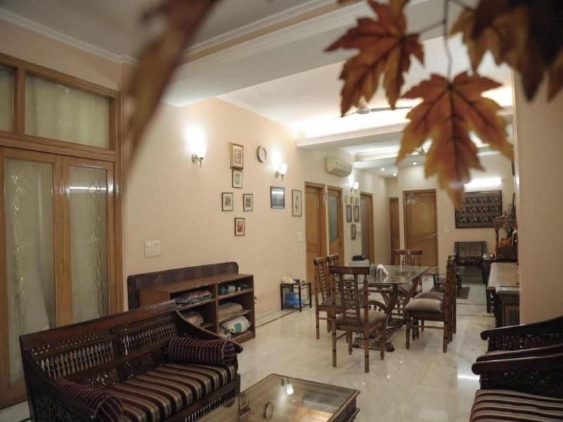 Room In B B Home Stay Bed And Break Fast image