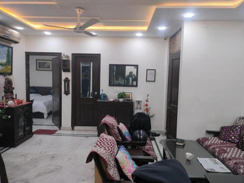 Room In B B Home Stay Bed And Break Fast image
