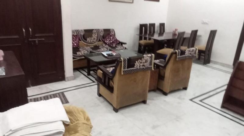 Room In B B Home Stay Bed And Break Fast image