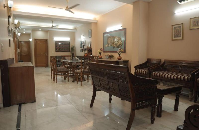 Room In B B Home Stay Bed And Break Fast image