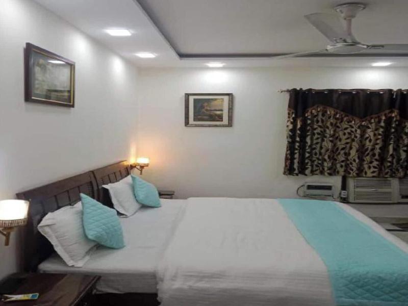 Room In B B Home Stay Bed And Break Fast image