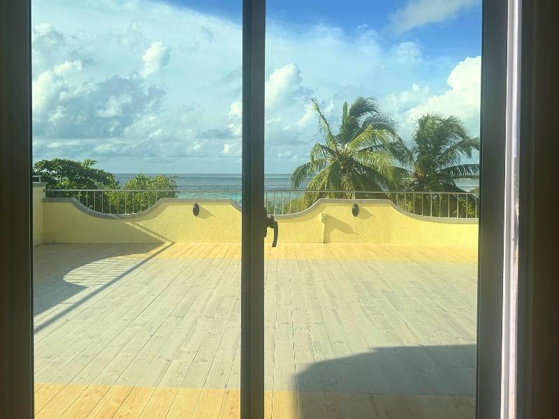 Noah Private Beach House image