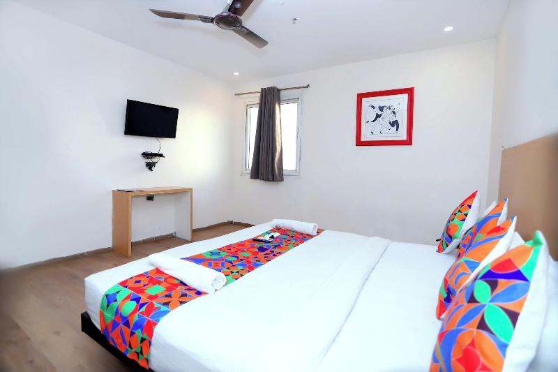 Hotel Core One Bliss image