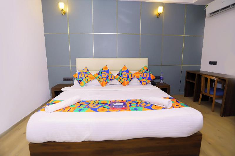 Hotel Core One Bliss image
