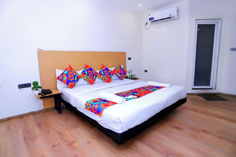 Hotel Core One Bliss image