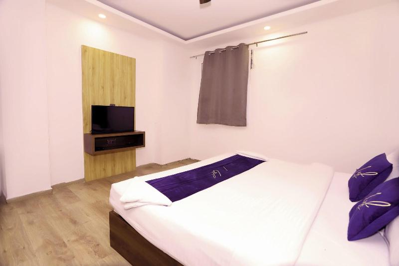 Hotel Core One Bliss image