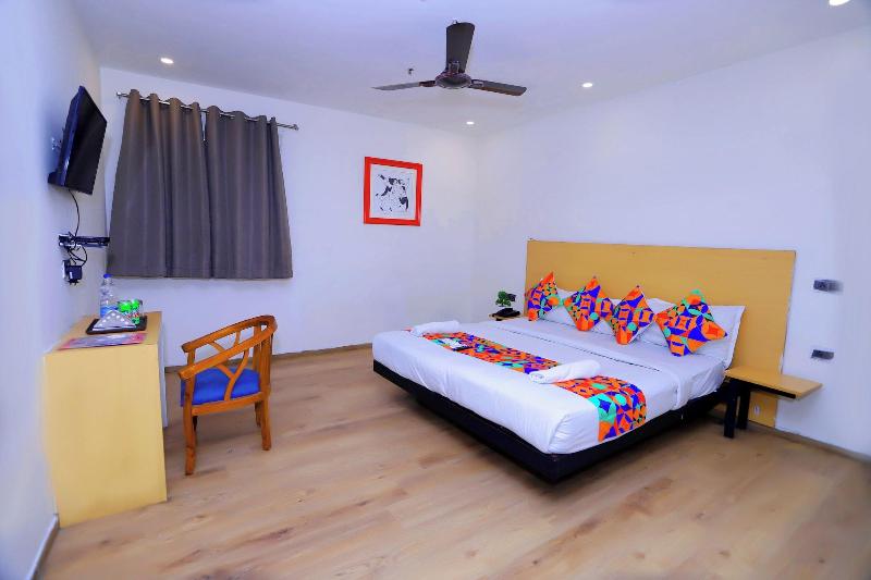 Hotel Core One Bliss image