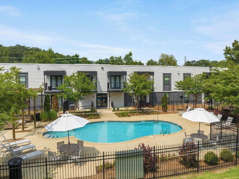 The Brookwood Apartments By Barsala — general view