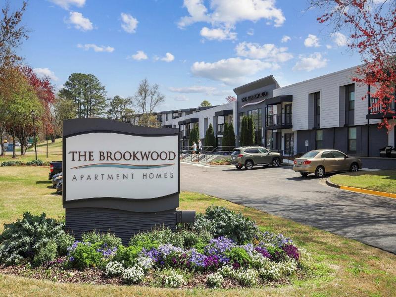 The Brookwood Apartments By Barsala — general view