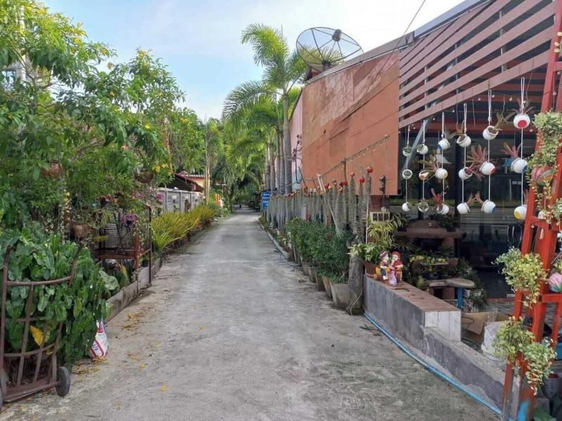 Oyo 75524 Sk Resort — view