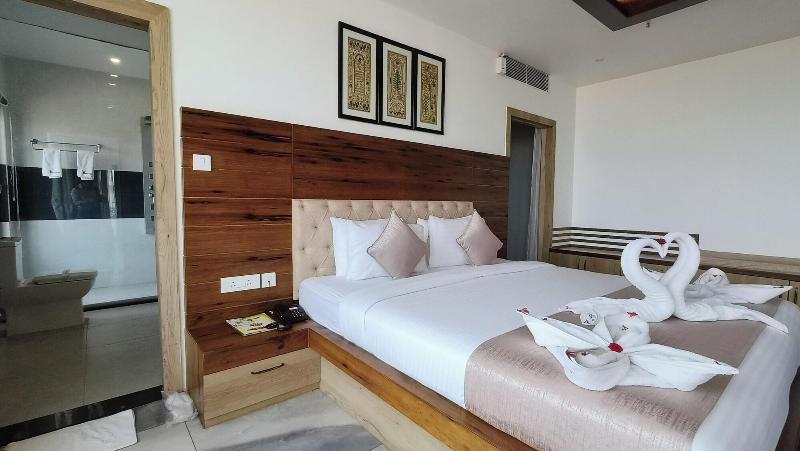 Vbrance Luxury Boutique Hotel image
