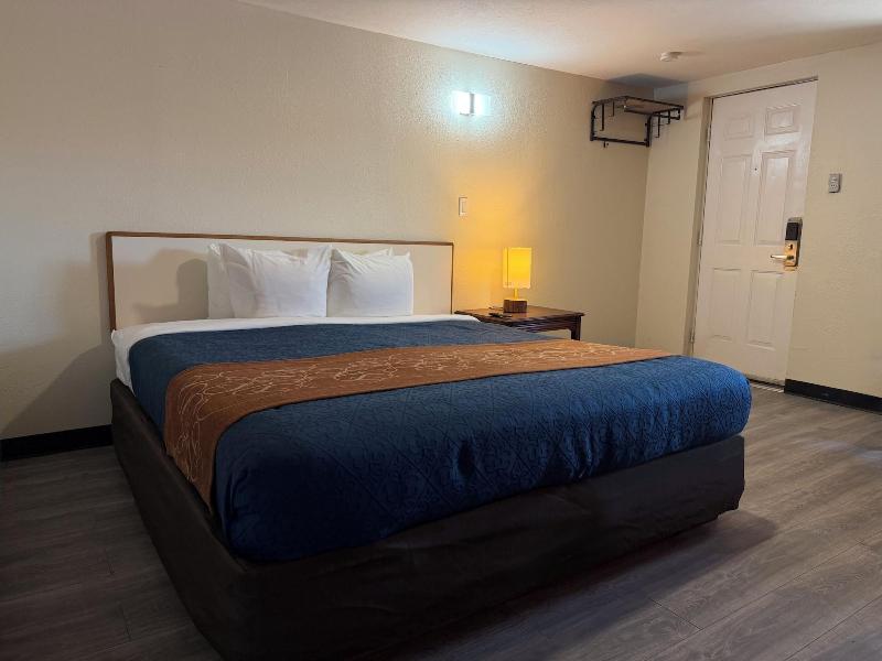 Ponca Motel image