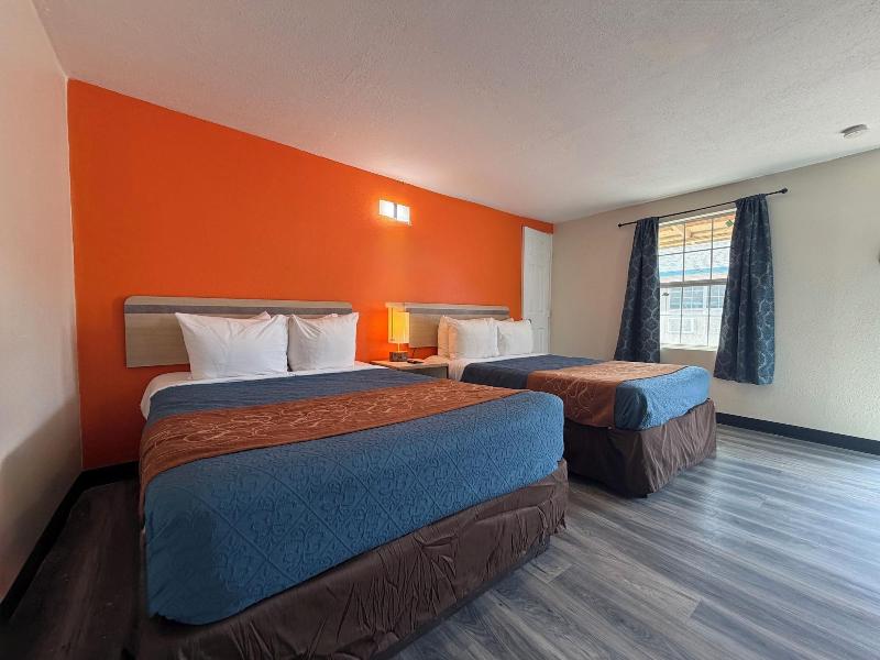 Ponca Motel image